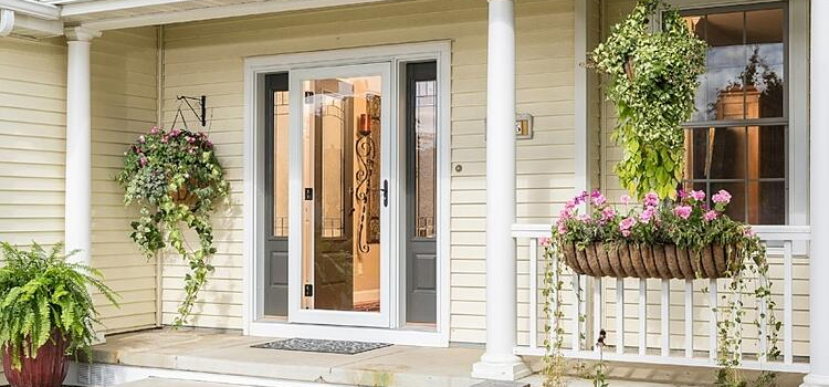 screen door installation in Country Club